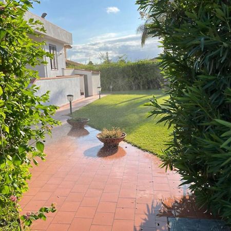 Villa Capri Holiday Home Campofelice Di Roccella Dış mekan fotoğraf